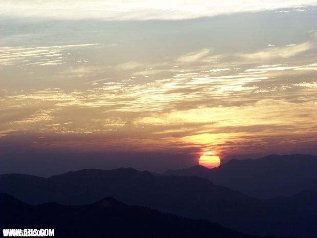 11051811121dac827a10550ff0.jpg