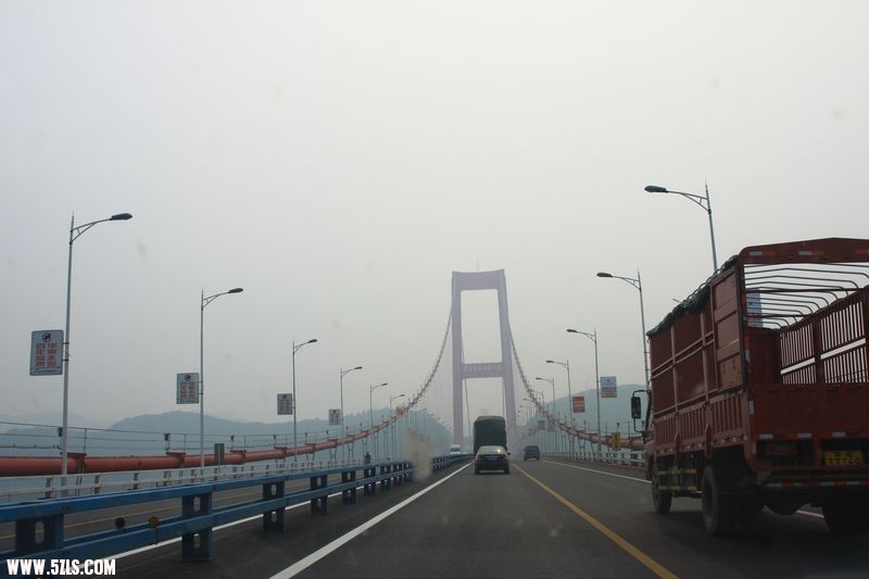 宜昌长江大桥.jpg