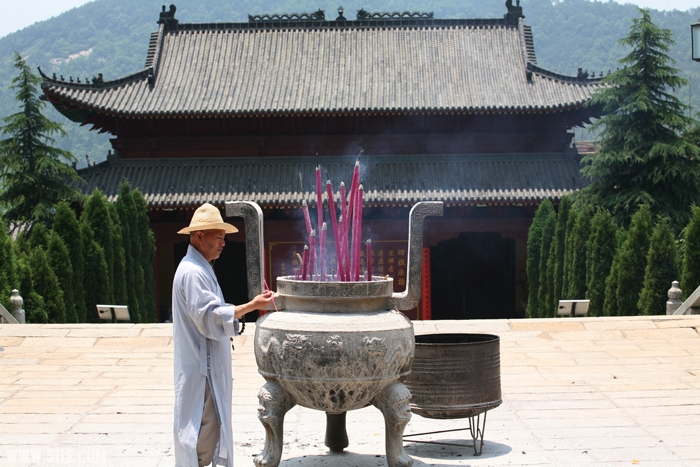 Ƭ 091.jpg