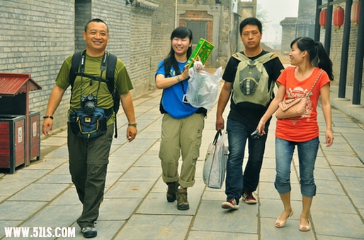 Ƭ 093.jpg