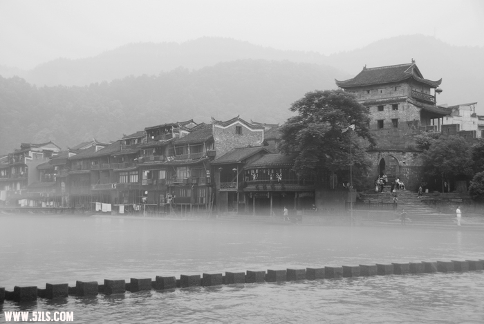 1106200654.jpg