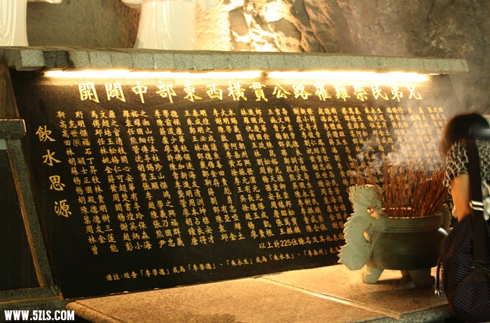 вṫ·.jpg