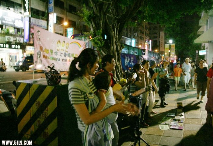 Ƭ 1216.jpg