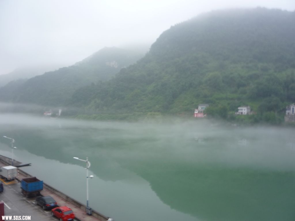 907.jpg