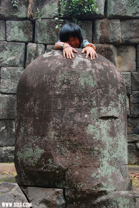 03011352.jpg