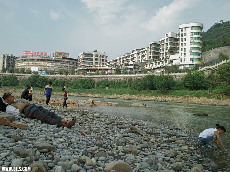 12SDIM0856.jpg