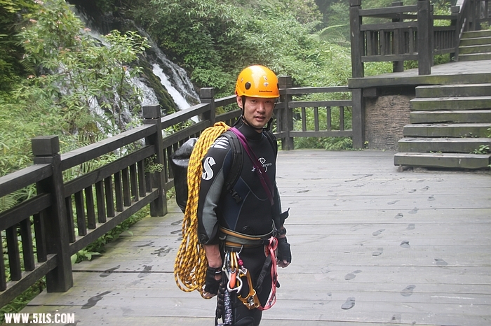 Ƭ 081.jpg