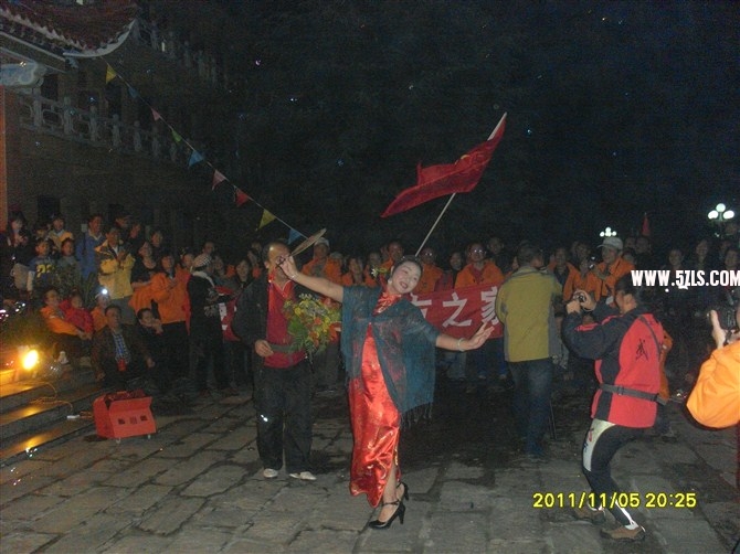 psbCAFBW54X.jpg