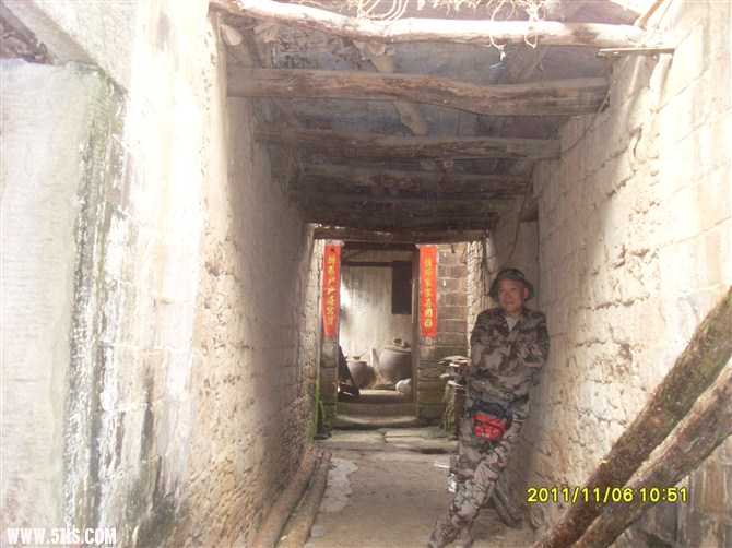 psbCA86PVS9.jpg
