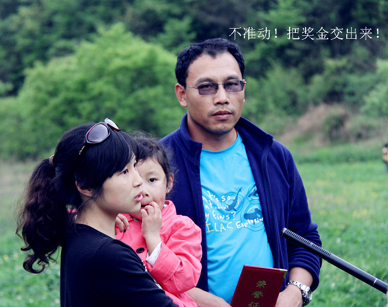 1205042258acf49785017f49d7.jpg